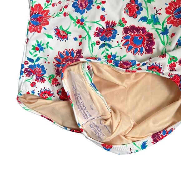 Garnet Hill Signature Lattice One-Piece Swimsuit – Floral – NWT – Size 6 - Picture 6 of 9